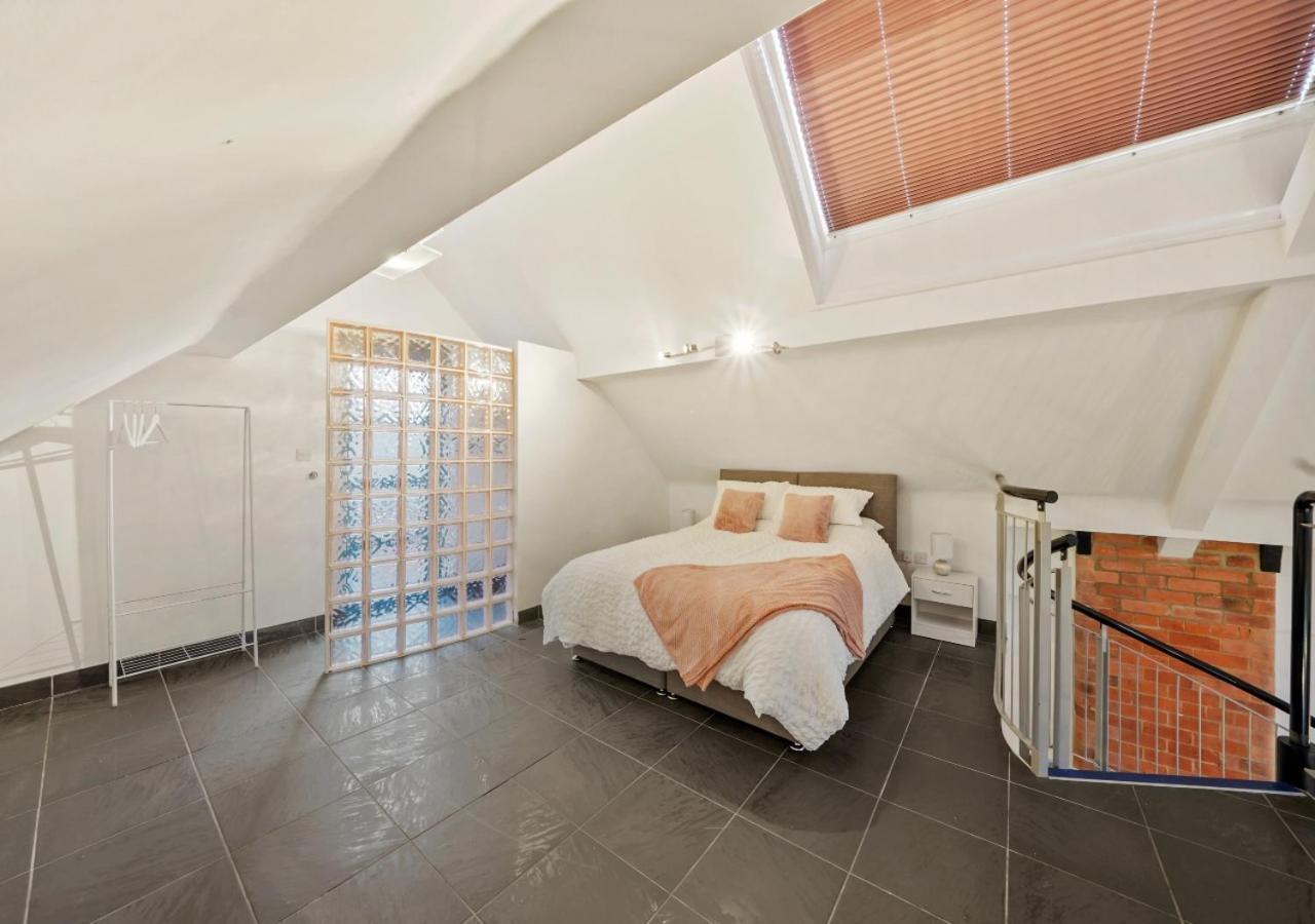 링컨 Parking, Heated Floors, Sleeps 4 Guests, Netflix 아파트 외부 사진